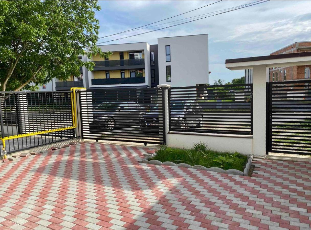 Cozy Apartament With 2Rooms Timişoara Exterior foto